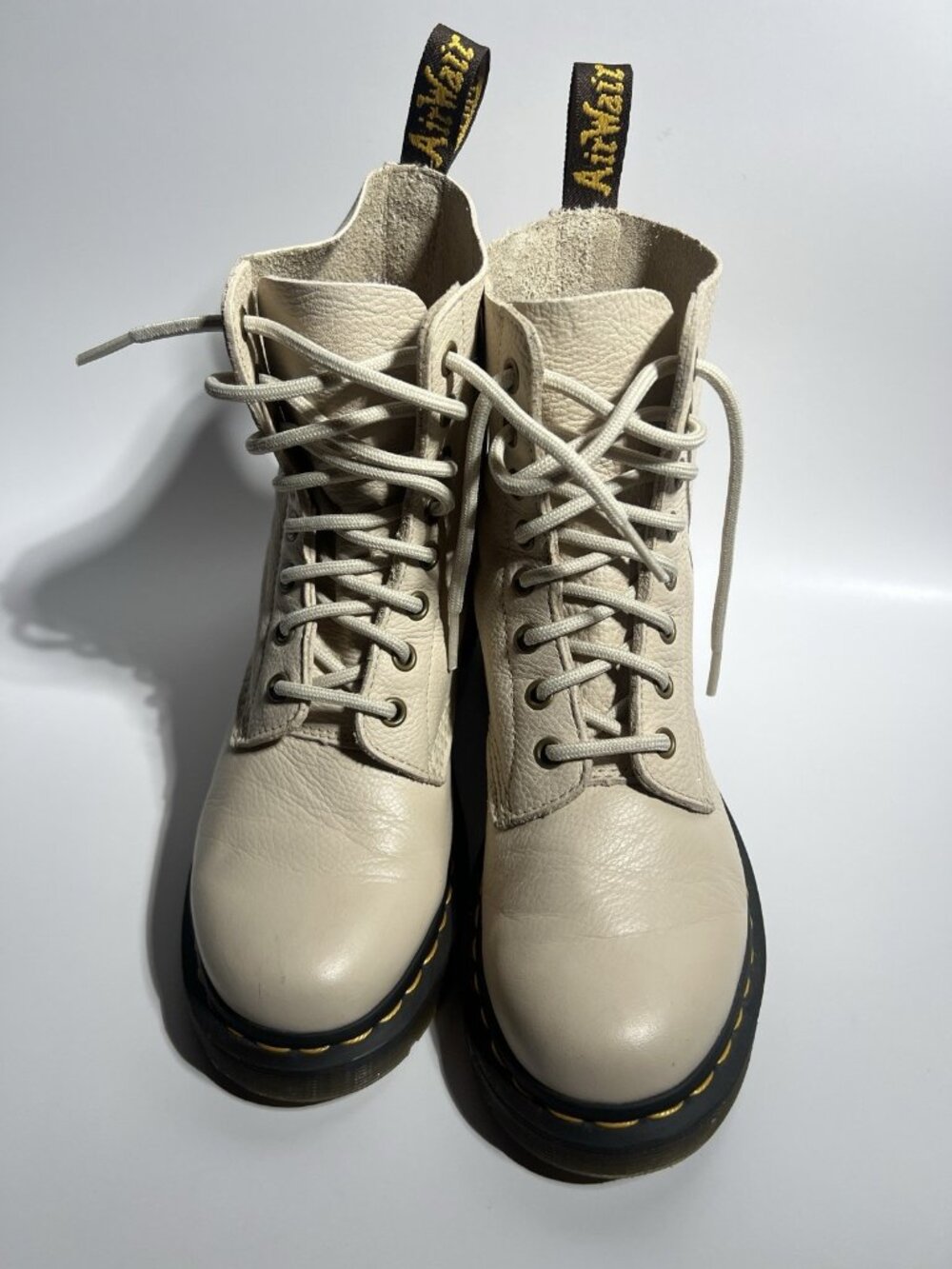 Dr. Martens 1460 Pascal Women’s Virginia Leather Boots Taupe Size 7 NEW - Picture 9 of 15